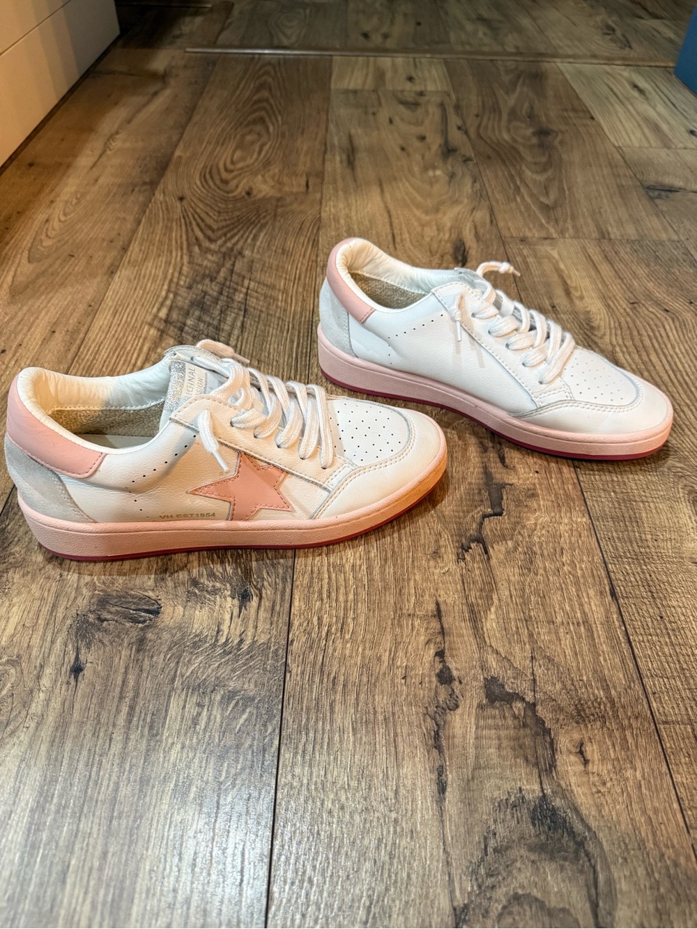 Vintage Havana White and Pink Women's Sneakers
